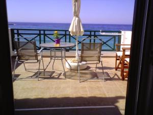Armenistis View Studios Ikaria Greece