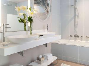 Hotels Cures Marines Hotel Thalasso & Spa Trouville - MGallery Collection : photos des chambres
