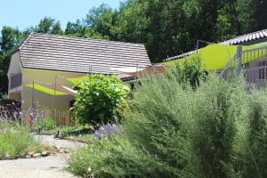 Hotels Hotel La Peyrade : Chambre Familiale avec Terrasse 