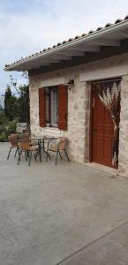 Carsazzio Cottage House