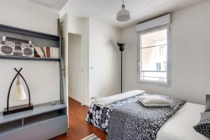 Appartements Chic apart with terrace and parking : photos des chambres