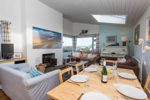 TARIAN HAF-3 BED-SEA VIEW BUNGALOW-TREARDDUR BAY