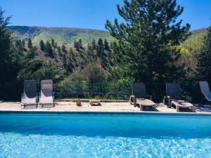 Maisons d'hotes Le Moulin de la Viorne, gite modulable avec piscine en Haute-Provence : photos des chambres