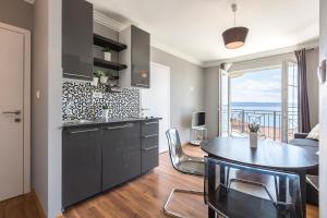Luxury Apartment with Private Pool and Sauna near Split , Sea View