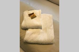 bahnhofsnahe, ruhige und sonnige 2 Zimmerwohnung im Dichterviertel (bis 4 Personen)