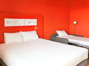 Hotels ibis budget Geneve Saint Genis Pouilly : photos des chambres
