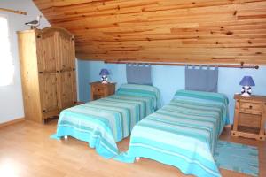 Gîte 4 km mer, 1 km centre ville, pour 8 pers