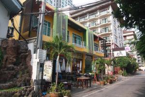 Room 6 pattaya tower