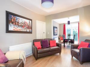 36 Westminster Road Bright & Spacious 2-Bed Home in York with Garden Pass the Keys