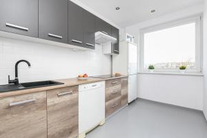 Rooms4Less