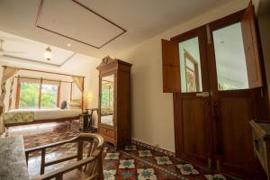 amã Stays & Trails, Pathiramanal Villa