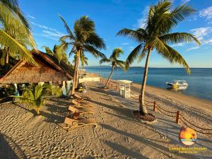 Lanas Beach Resort Carabao Island