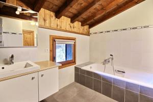 Chalets CHALET - WIFI - SAINT JEAN D'AULPS - 10 Personnes - TAPTOP : photos des chambres