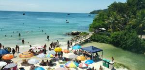 apartamento a 20 metros do mar bombinhas