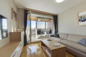 J&M Spa Holiday Home Moravske Toplice - 柳托梅尔