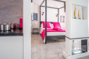 36 Steps in Tasso Square