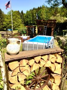 FRANKES LODGE Apartment mit Garten und Pool, 6 Einzelbetten, Parkplatz