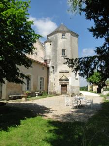Maisons de vacances Gite du Chateau de Pernan : Maison 2 Chambres