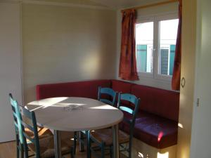 Campings Camp-Home emplacement 99, 106,107 : photos des chambres