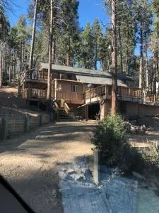 sequoia National Forest CabinH - Posey