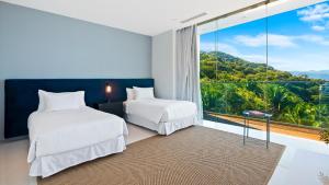 Avalon - 901 Luxurious & Best View 3 BR Amapas