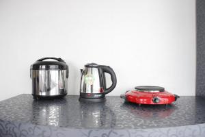 Spacious & Trendy Studio at Jarrdin Cihampelas Apartment By Travelio