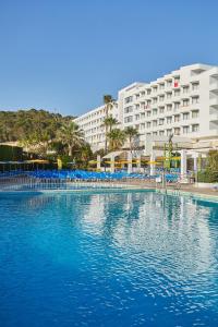 Stil Victoria Playa hotel, 
Menorca, Spain.
The photo picture quality can be
variable. We apologize if the
quality is of an unacceptable
level.