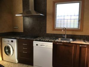 CASA DEL BOSQUE CON PISCINA EN SITGES