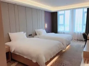 麗枫酒店·绵阳三台城北客运中心滨江公园店 - 安县