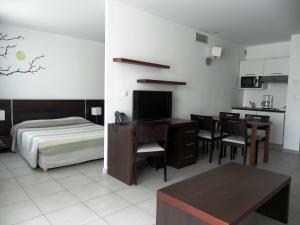 Hotels Residence Services Calypso Calanques Plage : Appartement 1 Chambre Premium (4 Adultes)