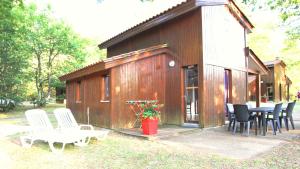 Chalets Village de gites Lapeyre : Chalet 3 Chambres