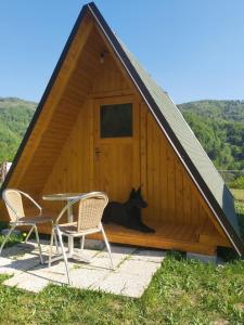 GLAMPING HIŠKe PETRIN