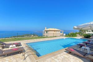 Lassi Villa Sleeps 7 Pool Air Con WiFi Kefalloniá Greece