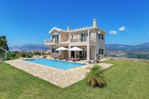 Lassi Villa Sleeps 7 Pool Air Con WiFi Kefalloniá Greece