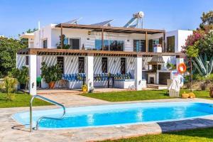 Afantou Villa Sleeps 8 Pool Air Con WiFi Rhodes Greece