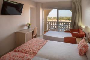 Double Room with Tennis court View room in Gran Hotel del Coto