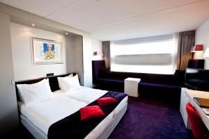 Junior Suite room in WestCord Art Hotel Amsterdam 4 stars
