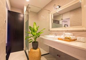 Phòng Giường Đôi Nhìn Ra Vườn (Double Room with Garden View)