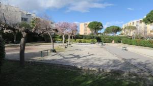 Sol-y-Days Drakkar, Appartement familial 2 chambres avec parking, proche centre-ville et à 300m de la plage