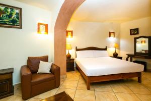Hotel Casa del Virrey & Suites