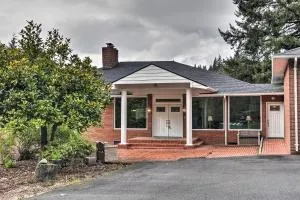 Charming Kelso Home with Proximity to Cowlitz River! - Cougar