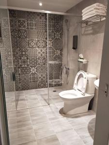 Phòng Tiêu chuẩn cho 4 Người (Standard Quad Room)