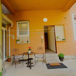 Apartment Vali 