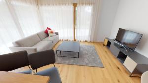 Two-Bedroom Apartment room in Bergquell Haus E