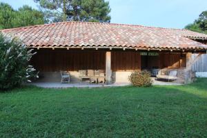 Villas Maison-loft renovee design 4 etoiles luxe - Vaste parc - a 7 min des plages et golfs : photos des chambres