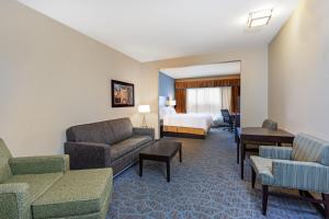 King Suite with Sofa Bed room in Holiday Inn Express Hotel & Suites Floresville an IHG Hotel