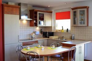 Apartament 2 sypialnie i balkon 500 m od morza