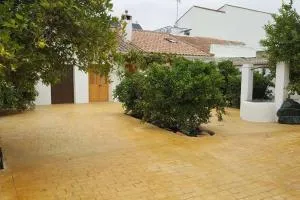 GRAN CASA RURAL CON PATIO EN ENCINAREJO DE CÓRDOBA - Majaneque