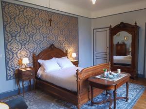 B&B / Chambres d'hotes Chateau de Mongazon : photos des chambres