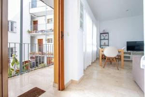 San Clemente Central Suite by Valcambre